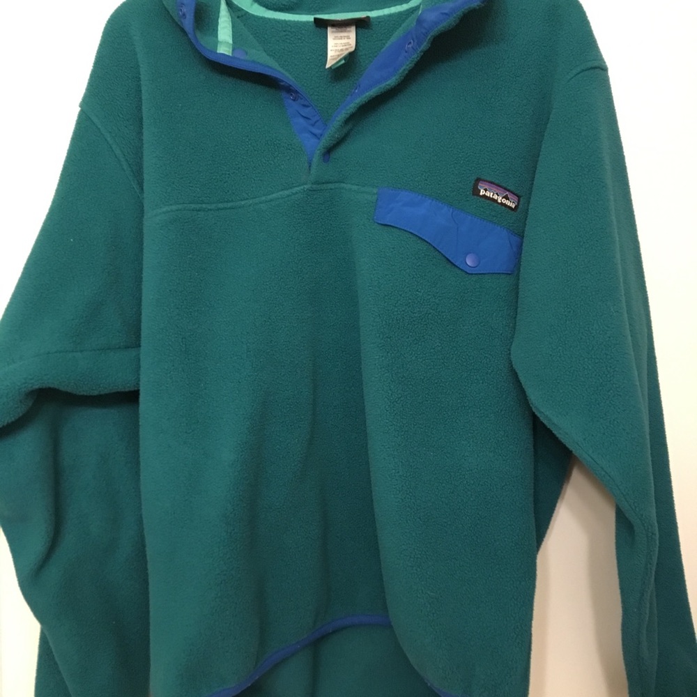 Men’s small synchilla Patagonia sweater